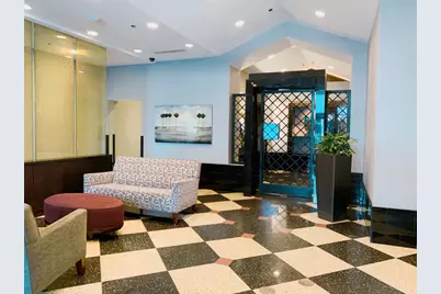 111 W Maple Street #2511, Chicago, IL 60610 - Photo 2