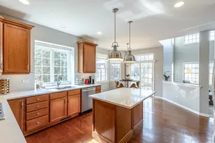 17 Tournament Dr S, Hawthorn Woods, IL 60047 - Photo 12