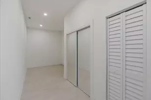 2234 W Irving Park Rd, Chicago, IL 60618 - Photo 8