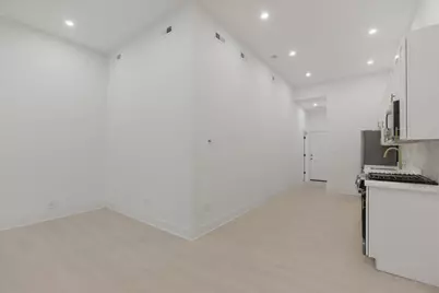 2234 W Irving Park Road #1, Chicago, IL 60618 - Photo 6