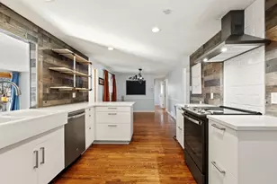 713 Lois Pl, Joliet, IL 60435 - Photo 6