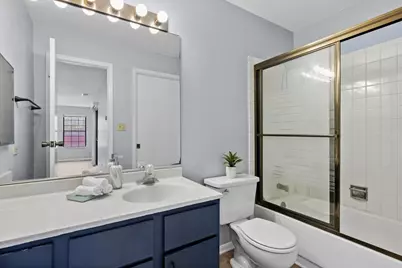 1911 N Hicks Road #103, Palatine, IL 60074 - Photo 10