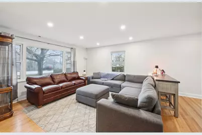 715 E Main Street, Barrington, IL 60010 - Photo 2