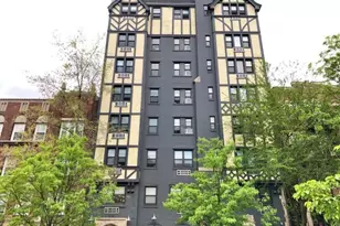 5718 N Winthrop Ave, Chicago, IL 60660 - Photo 1