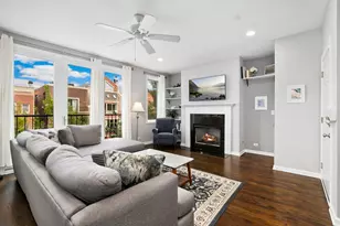 1927 W Belmont Ave, Chicago, IL 60657 - Photo 4