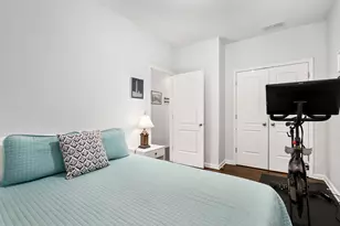 1927 W Belmont Ave, Chicago, IL 60657 - Photo 12