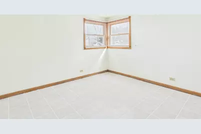 755 Dulles Road #A, Des Plaines, IL 60016 - Photo 2