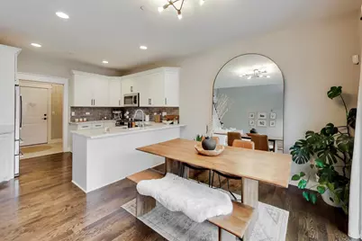 613 Bourbon Court, Naperville, IL 60565 - Photo 4