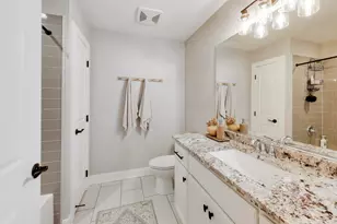 613 Bourbon Ct, Naperville, IL 60565 - Photo 22