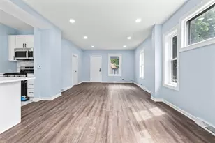 1722 Charles St, Rockford, IL 61104 - Photo 4