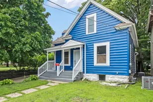 1722 Charles St, Rockford, IL 61104 - Photo 1