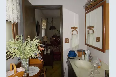 905 Winthrop Court, Zion, IL 60099 - Photo 6