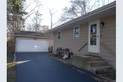 905 Winthrop Court, Zion, IL 60099 - Photo 10