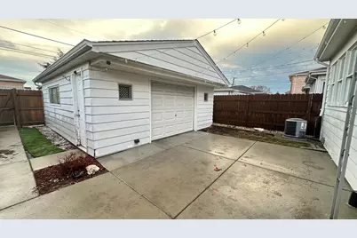 [Address not provided], Harwood Heights, IL 60706 - Photo 22