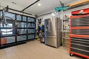 1302 W Erie St, Chicago, IL 60642 - Photo 28