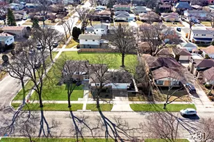 7731 Maple St, Morton Grove, IL 60053 - Photo 44