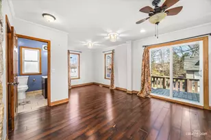 28W608 Ray St, Warrenville, IL 60555 - Photo 4