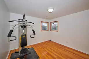 6780 W Forest Preserve Dr, Harwood Heights, IL 60706 - Photo 10