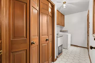 30 Strauss Ln, Olympia Fields, IL 60461 - Photo 22