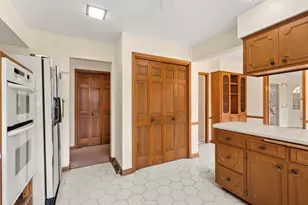 30 Strauss Ln, Olympia Fields, IL 60461 - Photo 18