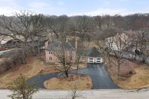 30 Strauss Ln, Olympia Fields, IL 60461 - Photo 4