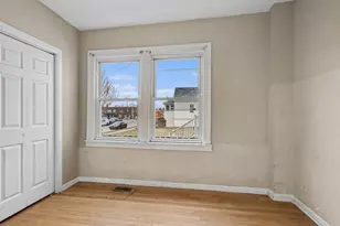 219 154th Pl, Calumet City, IL 60409 - Photo 8