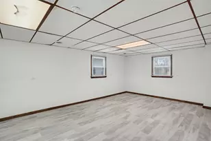 3351 171st St, Lansing, IL 60438 - Photo 22