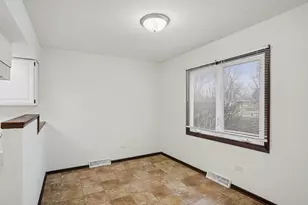 3351 171st St, Lansing, IL 60438 - Photo 8