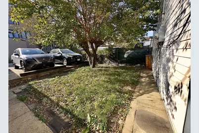 1903 W Fullerton Avenue, Chicago, IL 60614 - Photo 2