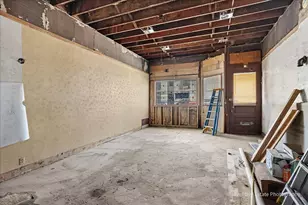 3636 N Ashland Ave, Chicago, IL 60613 - Photo 10