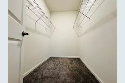 810 Four Seasons Boulevard, Aurora, IL 60504 - Photo 12