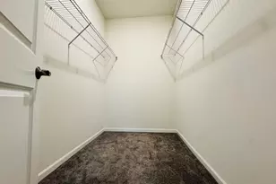 810 Four Seasons Blvd, Aurora, IL 60504 - Photo 12