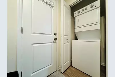 810 Four Seasons Boulevard, Aurora, IL 60504 - Photo 18