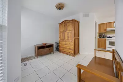 733 Clover Hill Court, Elk Grove Village, IL 60007 - Photo 10