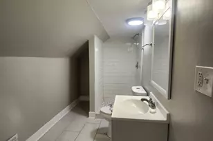 8000 S Woodlawn Ave, Chicago, IL 60619 - Photo 10