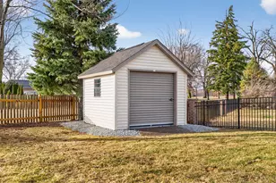 1411 Windfield Dr, Sycamore, IL 60178 - Photo 46