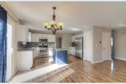 1752 Tallmeadow Drive, Dekalb, IL 60115 - Photo 8