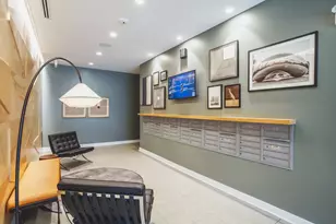 830 N Milwaukee Ave, Chicago, IL 60642 - Photo 2