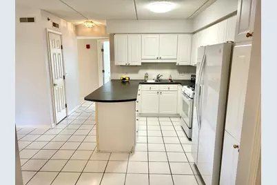 710 Creekside Drive #310, Mount Prospect, IL 60056 - Photo 6