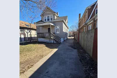 11250 S Parnell Avenue, Chicago, IL 60628 - Photo 32