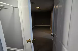 11250 S Parnell Ave, Chicago, IL 60628 - Photo 24