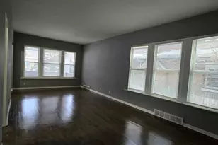 11250 S Parnell Ave, Chicago, IL 60628 - Photo 6