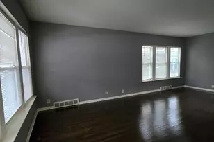 11250 S Parnell Ave, Chicago, IL 60628 - Photo 4