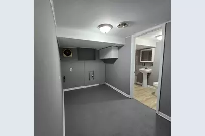 11250 S Parnell Avenue, Chicago, IL 60628 - Photo 28