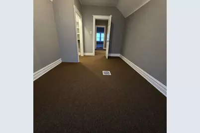 11250 S Parnell Avenue, Chicago, IL 60628 - Photo 16