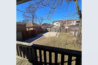 11250 S Parnell Avenue, Chicago, IL 60628 - Photo 30