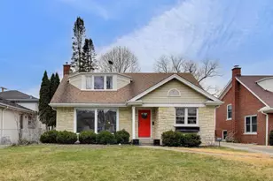 524 9th Ave, La Grange, IL 60525 - Photo 1