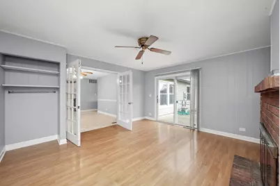 8218 N Carrolton Court, Hanover Park, IL 60133 - Photo 6