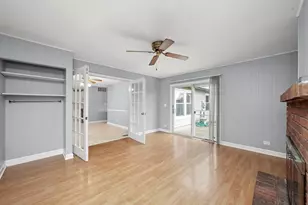 8218 N Carrolton Ct, Hanover Park, IL 60133 - Photo 6