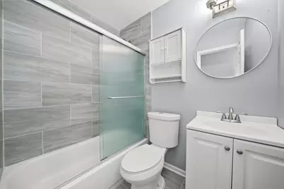 8218 N Carrolton Court, Hanover Park, IL 60133 - Photo 12